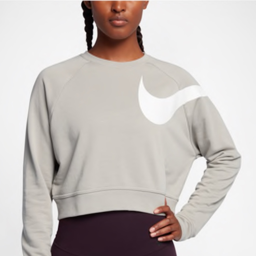 NWT Nike Versa Graphic Cropped Sweater